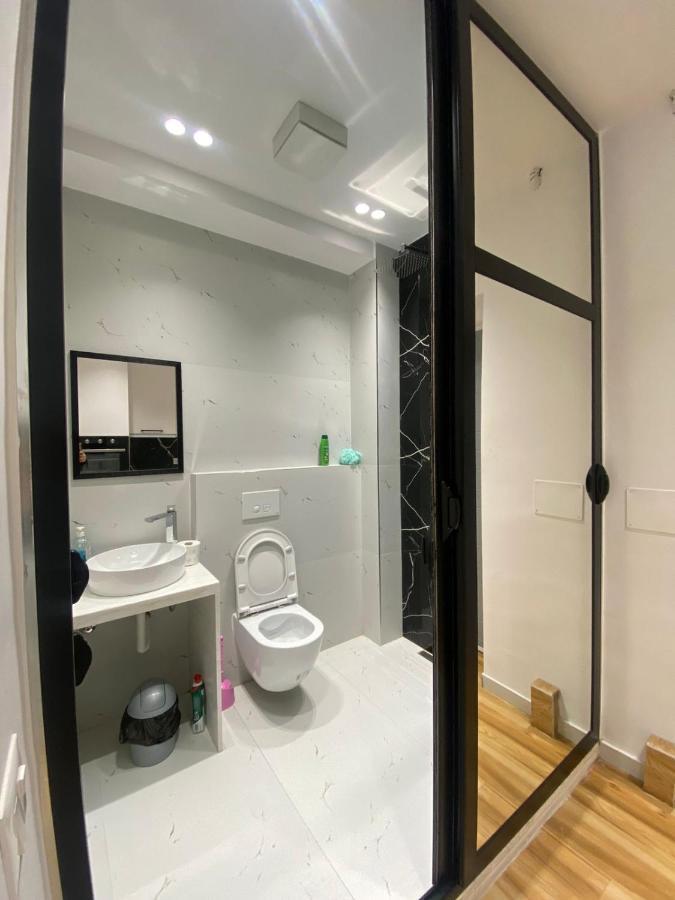 Luxury Apartments Blloku Тирана Екстер'єр фото