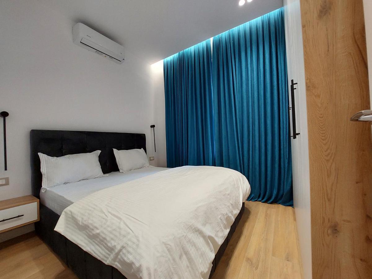Luxury Apartments Blloku Тирана Екстер'єр фото