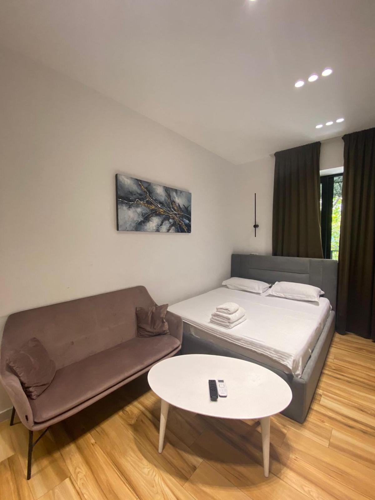 Luxury Apartments Blloku Тирана Екстер'єр фото